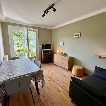 La Petite Ourse Maison De Village A Oust 외부 사진