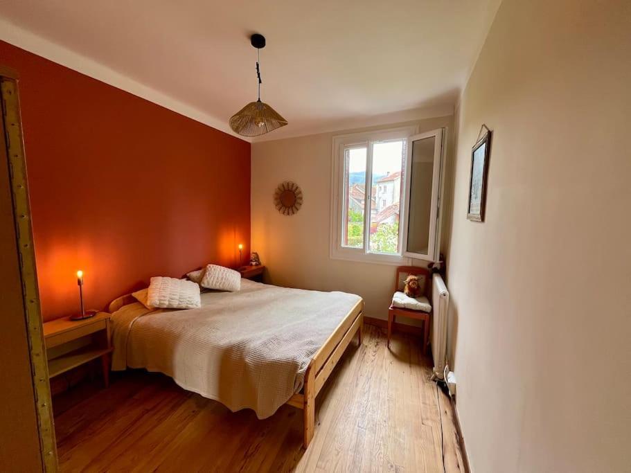 La Petite Ourse Maison De Village A Oust 외부 사진